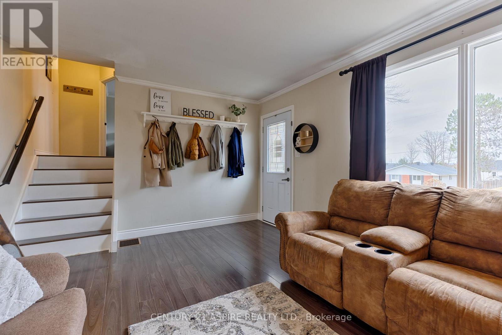 Property at 83 HEMLOCK STREET image 5