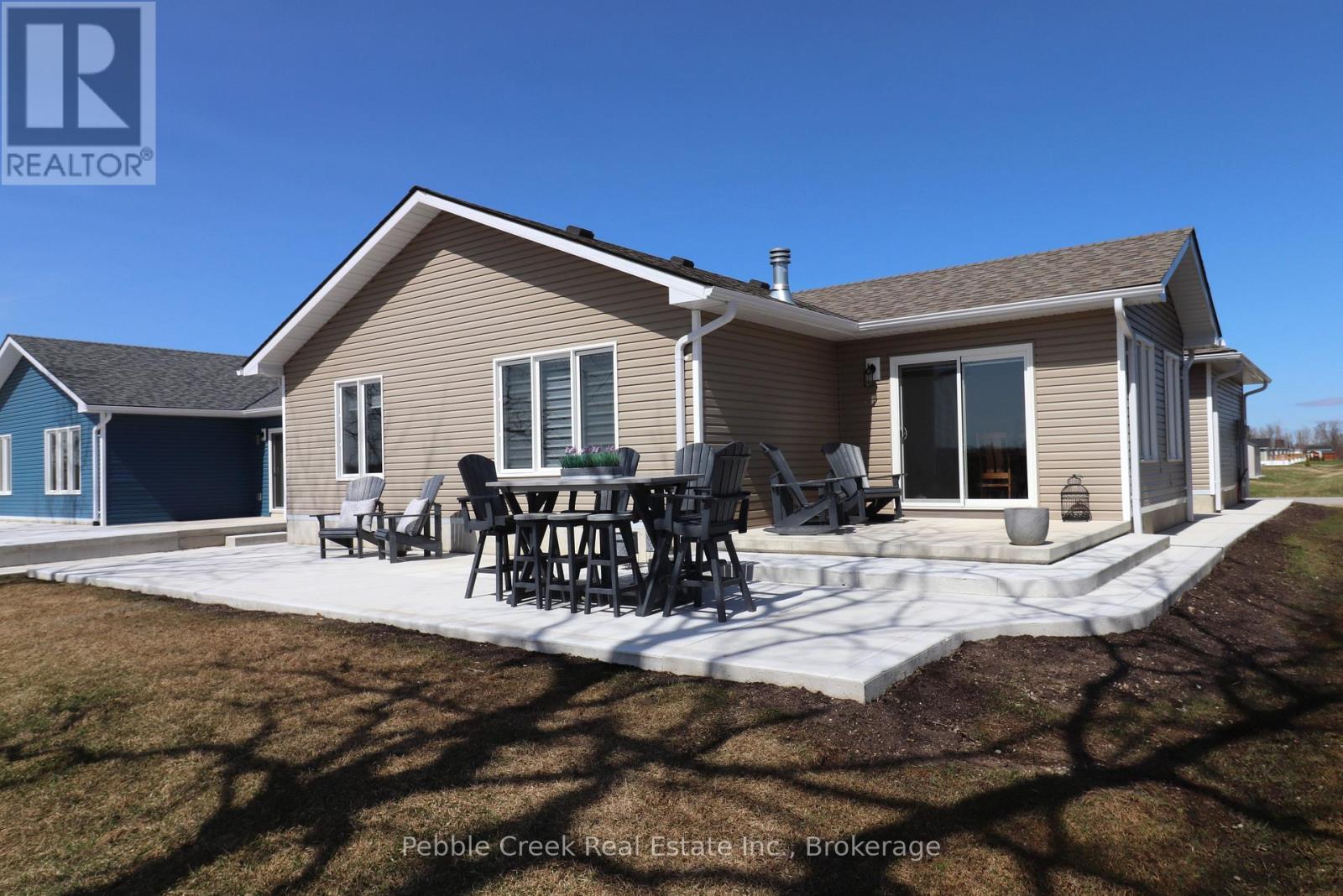 215 Lake Breeze Drive, Ashfield-Colborne-Wawanosh, Ontario  N7A 0C6 - Photo 32 - X12014778