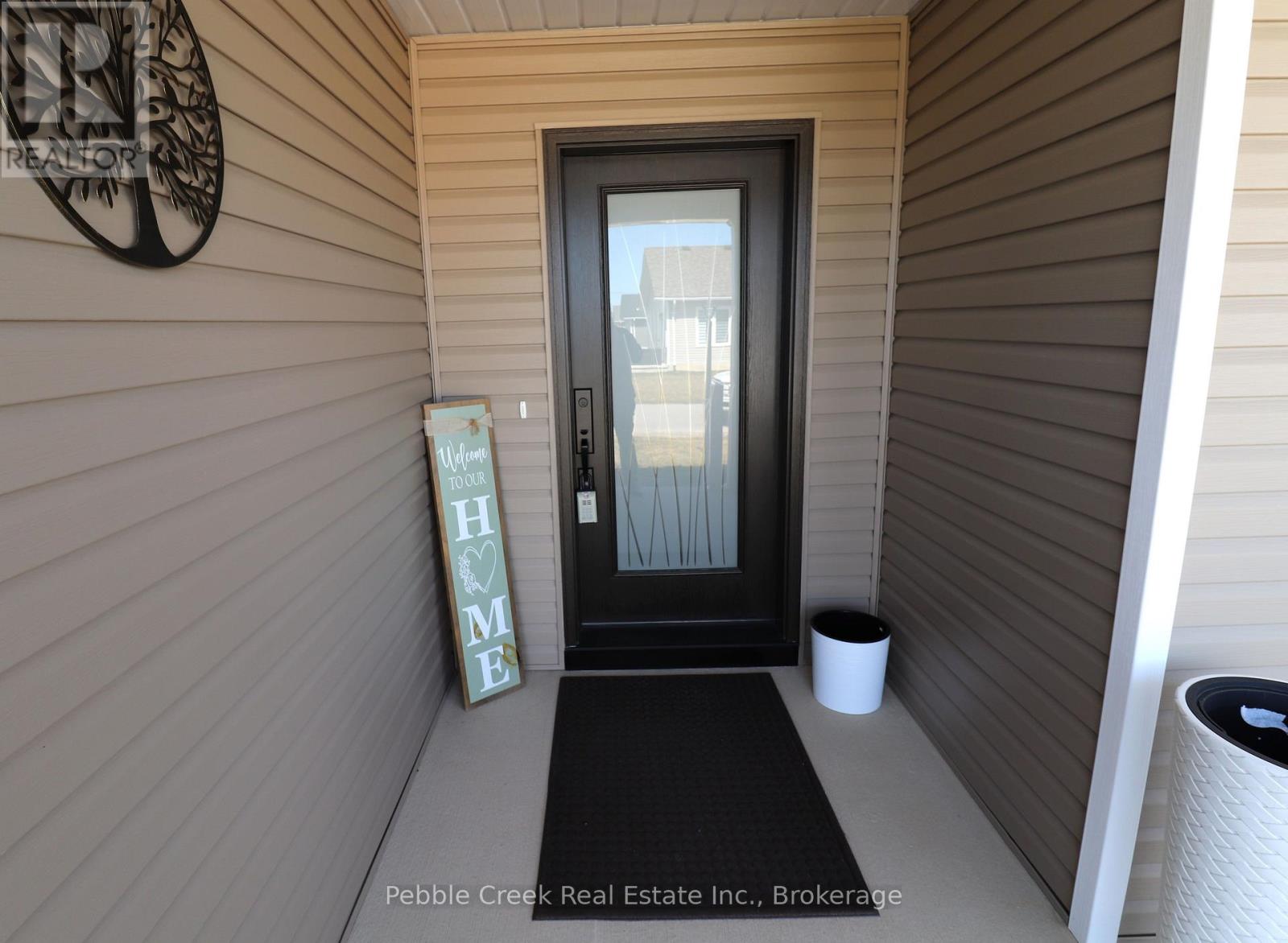 215 Lake Breeze Drive, Ashfield-Colborne-Wawanosh, Ontario  N7A 0C6 - Photo 5 - X12014778