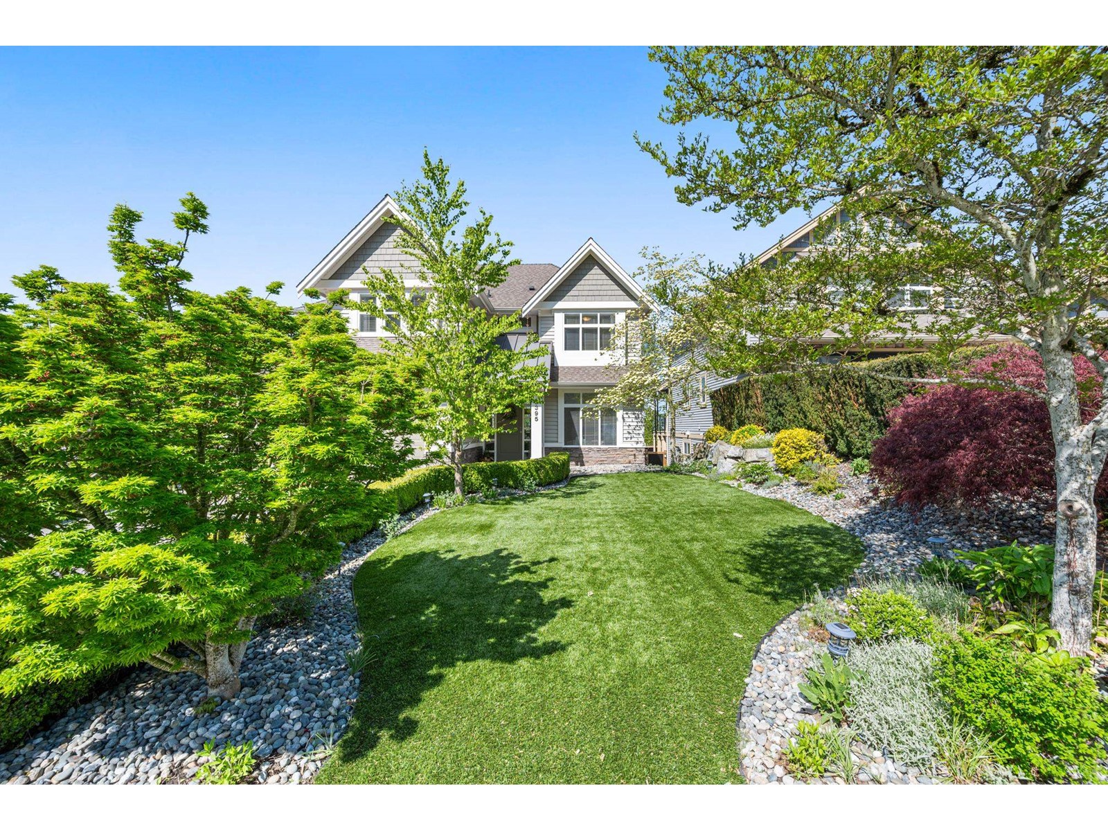 Property at 3395 APPLEWOOD DRIVE image 2