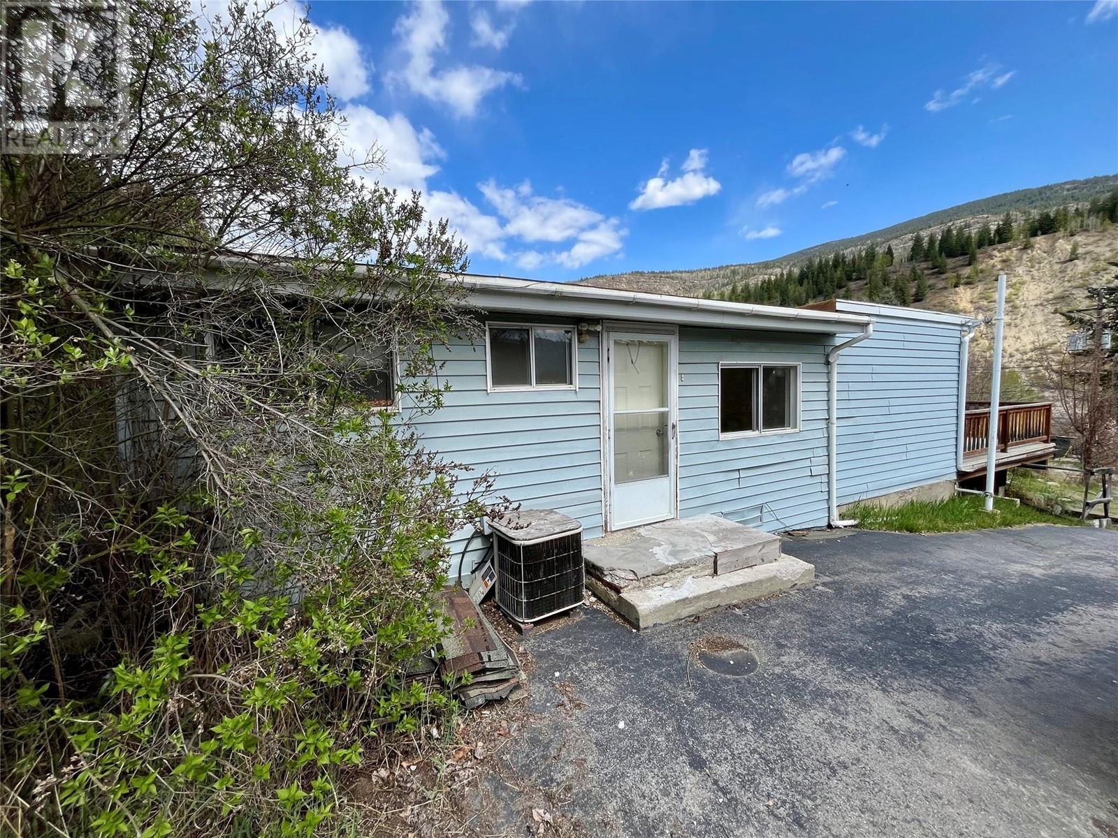 Property at 450 3rd Avenue image 5