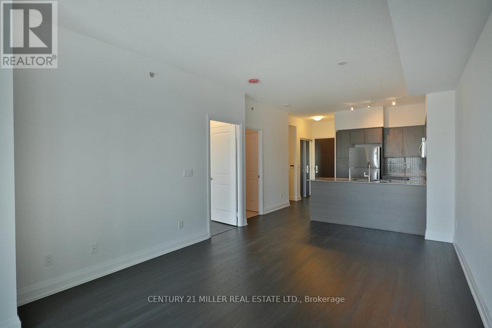 404 - 65 Speers Road, Oakville, Ontario  L6K 3V5 - Photo 10 - W12106294