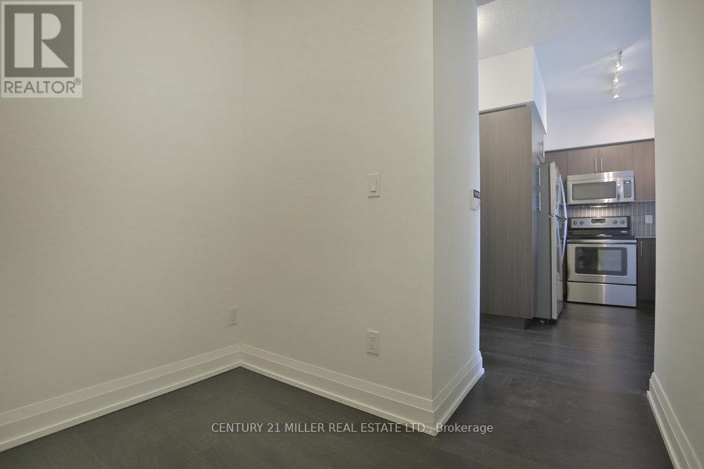 404 - 65 Speers Road, Oakville, Ontario  L6K 3V5 - Photo 16 - W12106294
