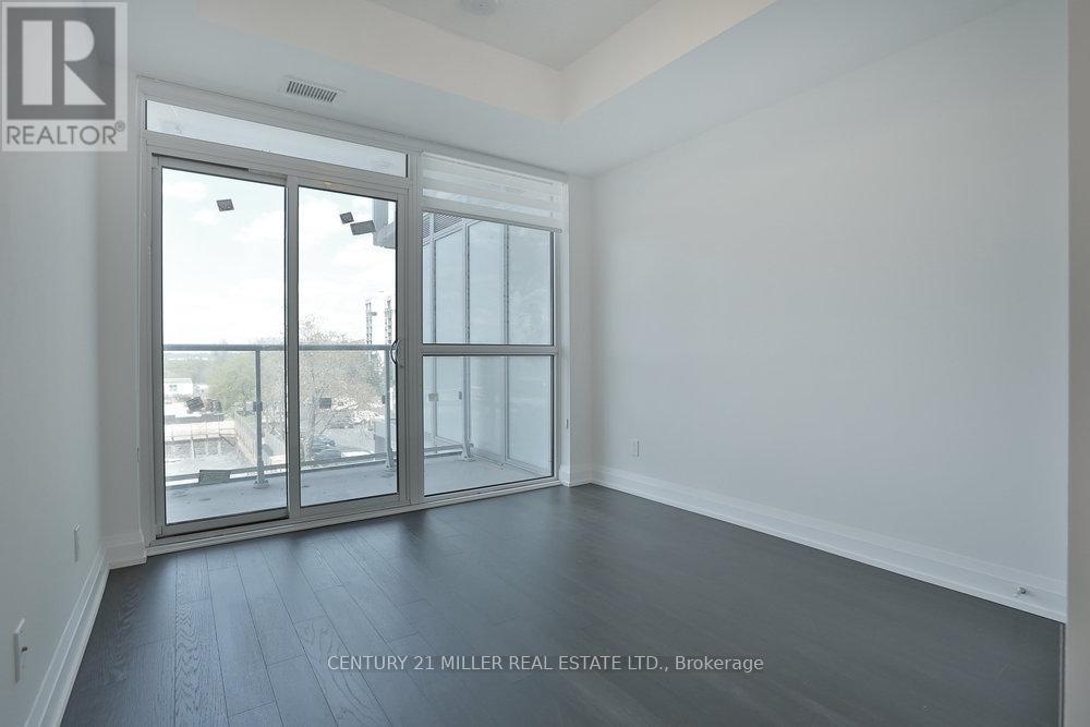 404 - 65 Speers Road, Oakville, Ontario  L6K 3V5 - Photo 17 - W12106294