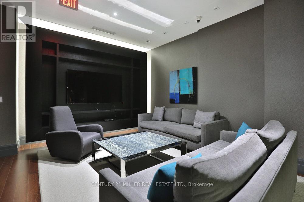 404 - 65 Speers Road, Oakville, Ontario  L6K 3V5 - Photo 24 - W12106294