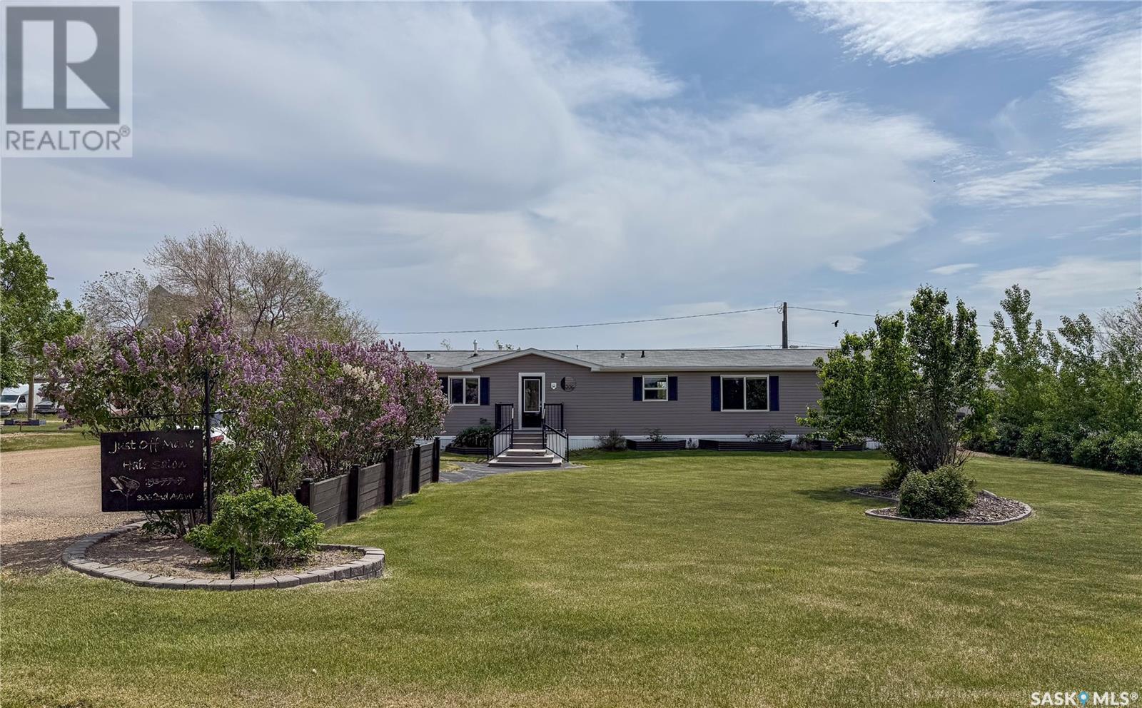 306 2nd AVENUE W, climax, Saskatchewan