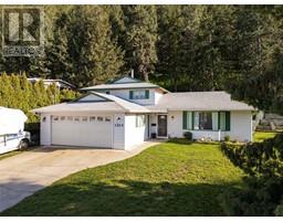 1363 Ponderosa Road, west kelowna, British Columbia