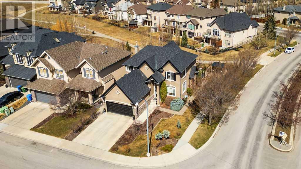 Property at 2 Tuscany Estates Crescent NW image 4