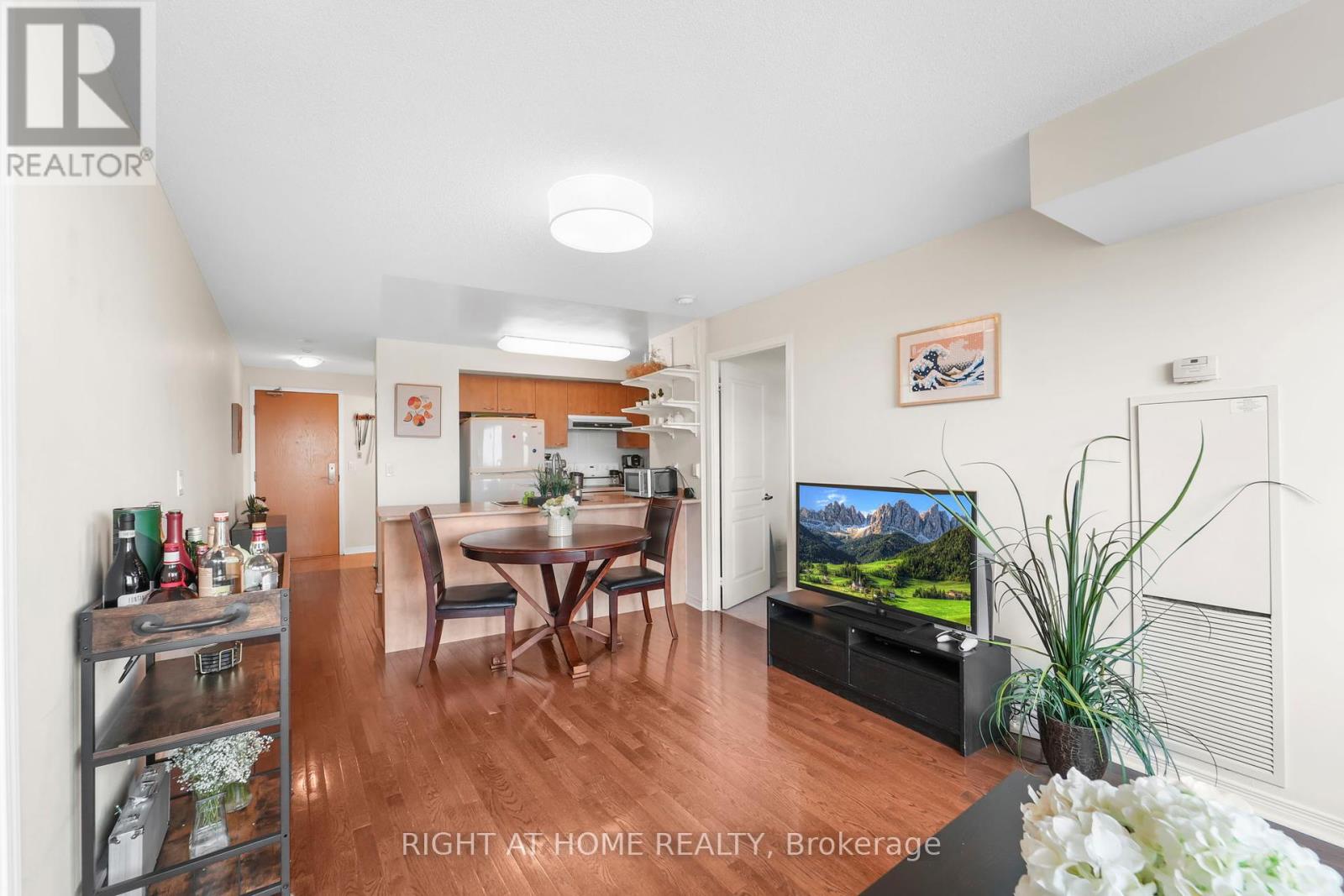 712 - 503 Beecroft Road, Toronto (Willowdale West), Ontario  M2N 0A2 - Photo 11 - C12106360