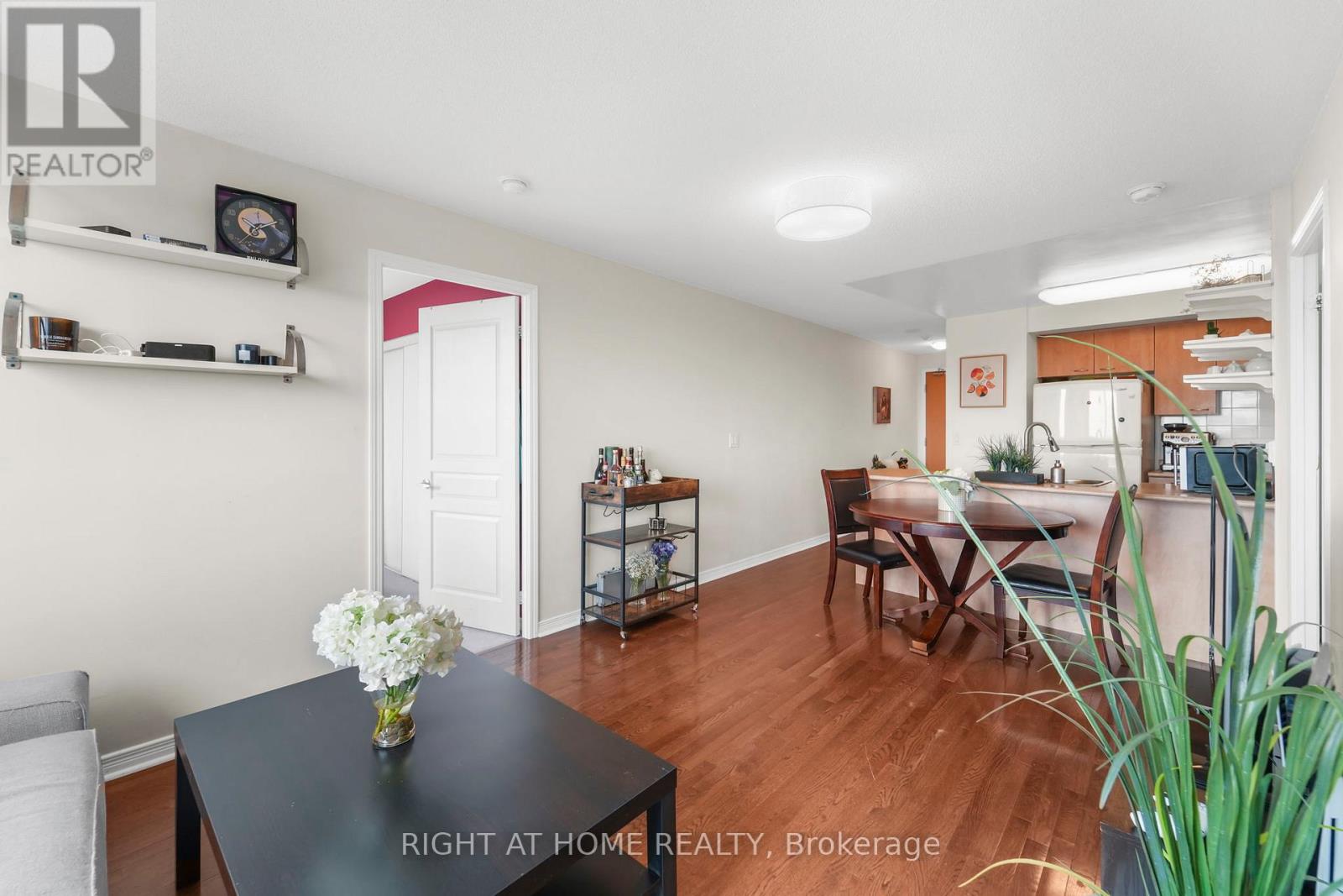 712 - 503 Beecroft Road, Toronto (Willowdale West), Ontario  M2N 0A2 - Photo 12 - C12106360