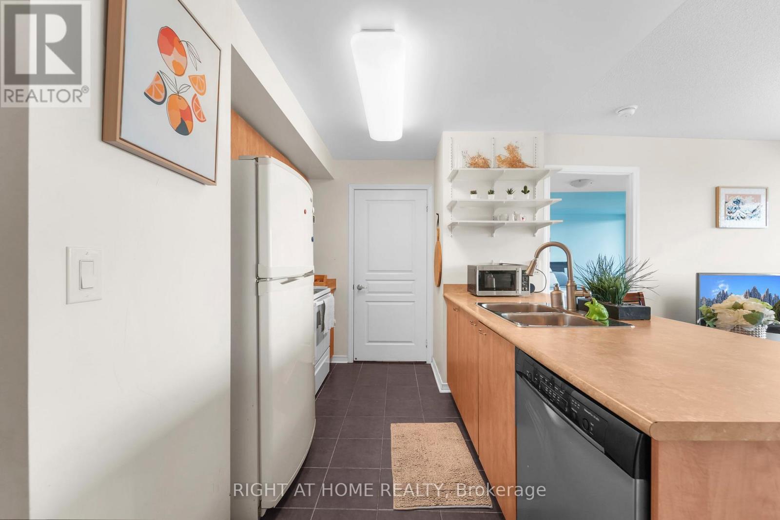 712 - 503 Beecroft Road, Toronto (Willowdale West), Ontario  M2N 0A2 - Photo 15 - C12106360