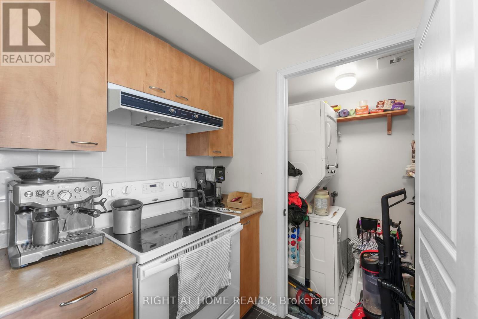 712 - 503 Beecroft Road, Toronto (Willowdale West), Ontario  M2N 0A2 - Photo 19 - C12106360
