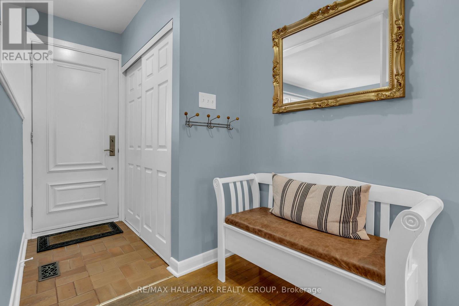 Property at 25 ELLERY CRESCENT image 4