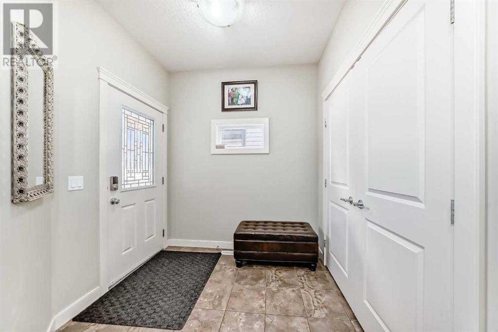 Property at 162 Skyview Shores Crescent NE image 4