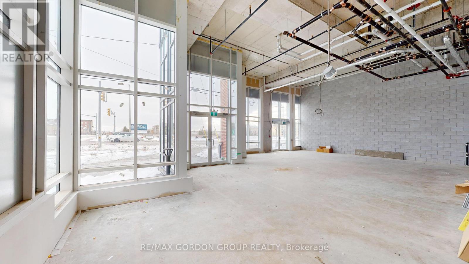 20&21 - 681 Yonge Street, Barrie (Painswick South), Ontario  L9J 0K1 - Photo 11 - S12106373