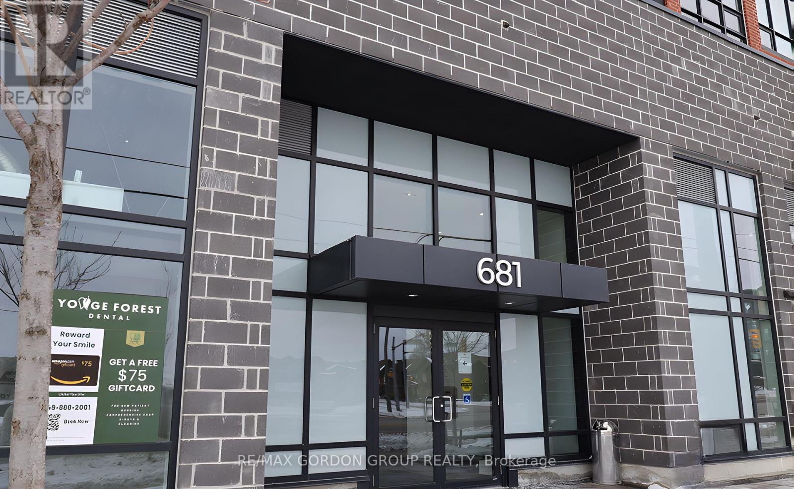 20&21 - 681 Yonge Street, Barrie (Painswick South), Ontario  L9J 0K1 - Photo 2 - S12106373