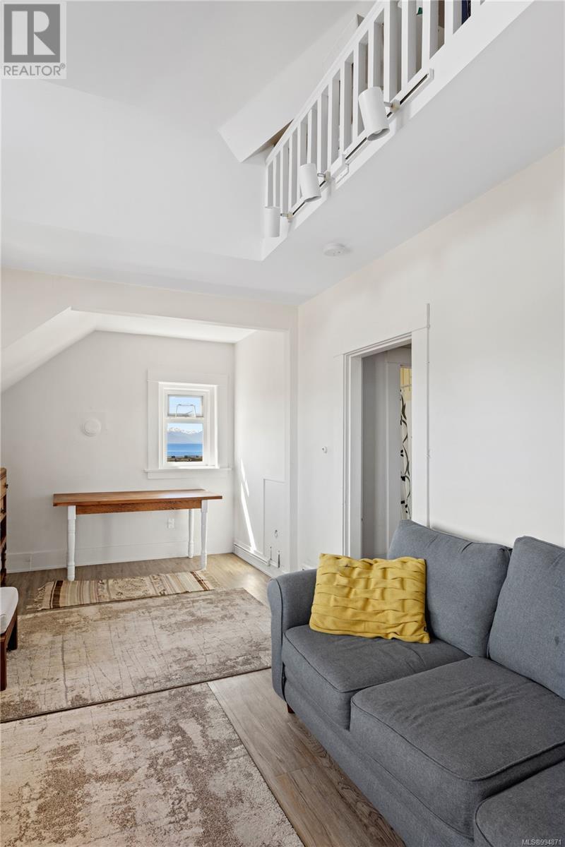 Property at 16 Howe St image 5