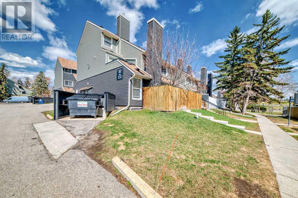 Property at 239, 52 Glamis Green SW image 1