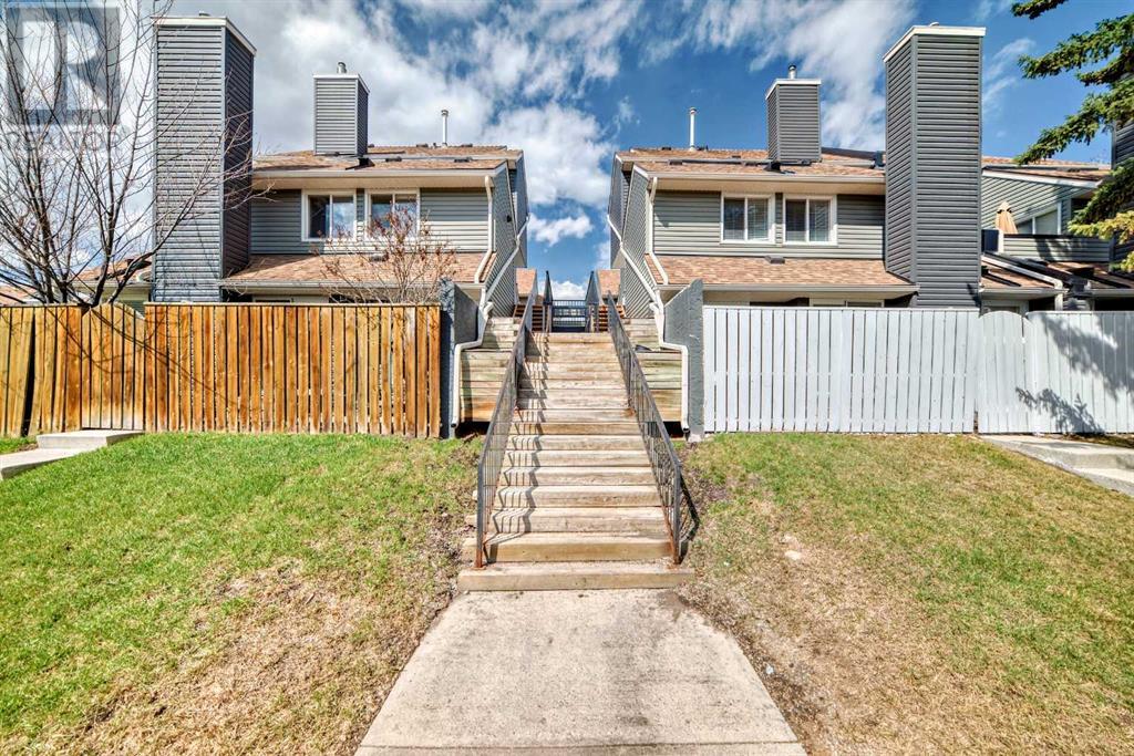 Property at 239, 52 Glamis Green SW image 2