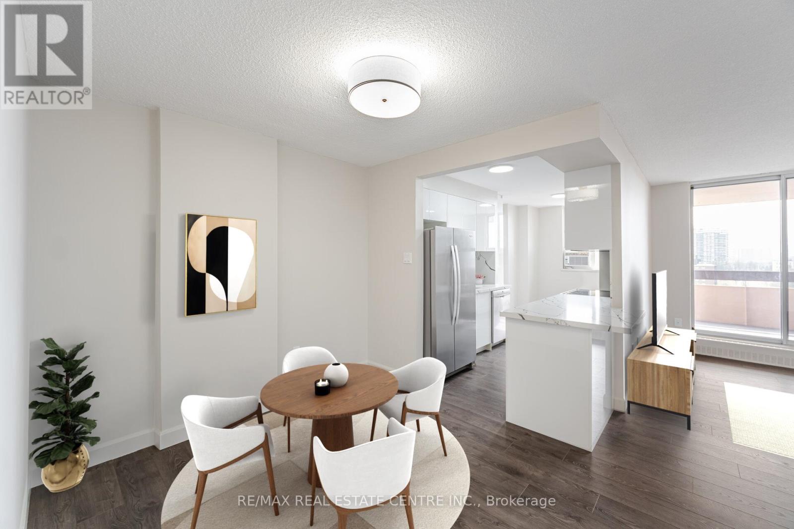 1111 - 1615 Bloor Street, Mississauga (Applewood), Ontario  L4X 1S2 - Photo 6 - W12106341
