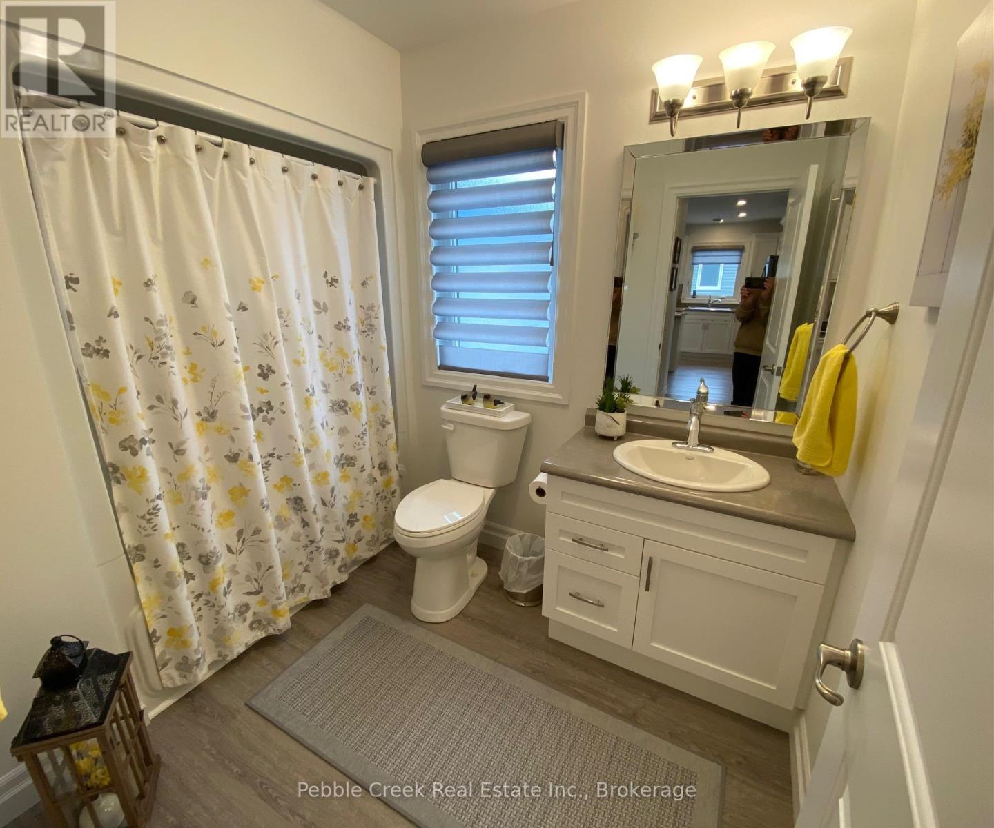 215 Lake Breeze Drive, Ashfield-Colborne-Wawanosh, Ontario  N7A 0C6 - Photo 28 - X12014778