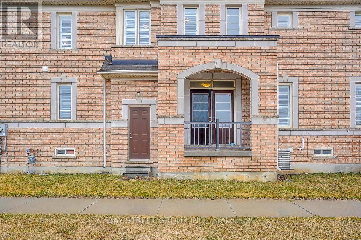 Property at 2545 CRAFTSMAN DRIVE image 4
