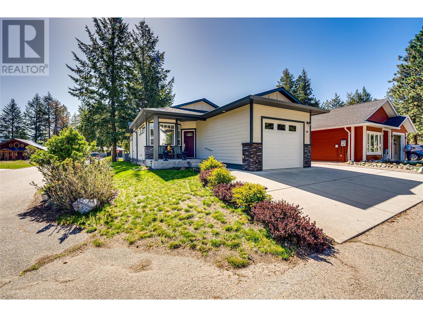 Property at 270 Grouse Avenue image 2