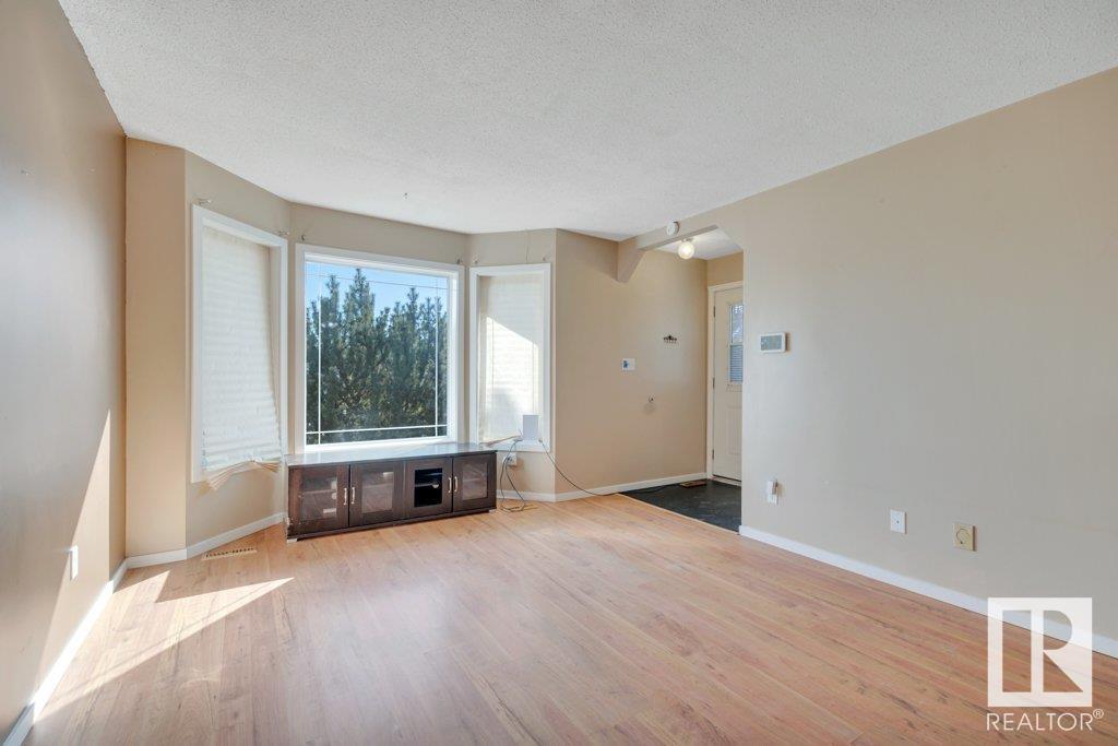 Property at 266 PORTER AV image 2