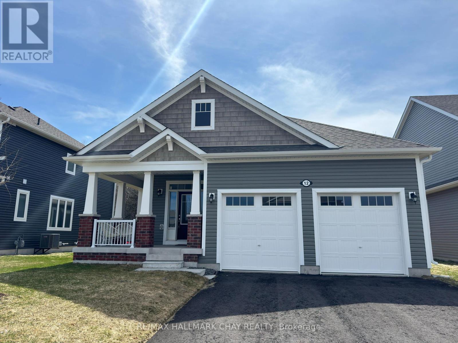 12 Dyer Crescent, Bracebridge, Ontario  P1L 0N4 - Photo 2 - X12076552