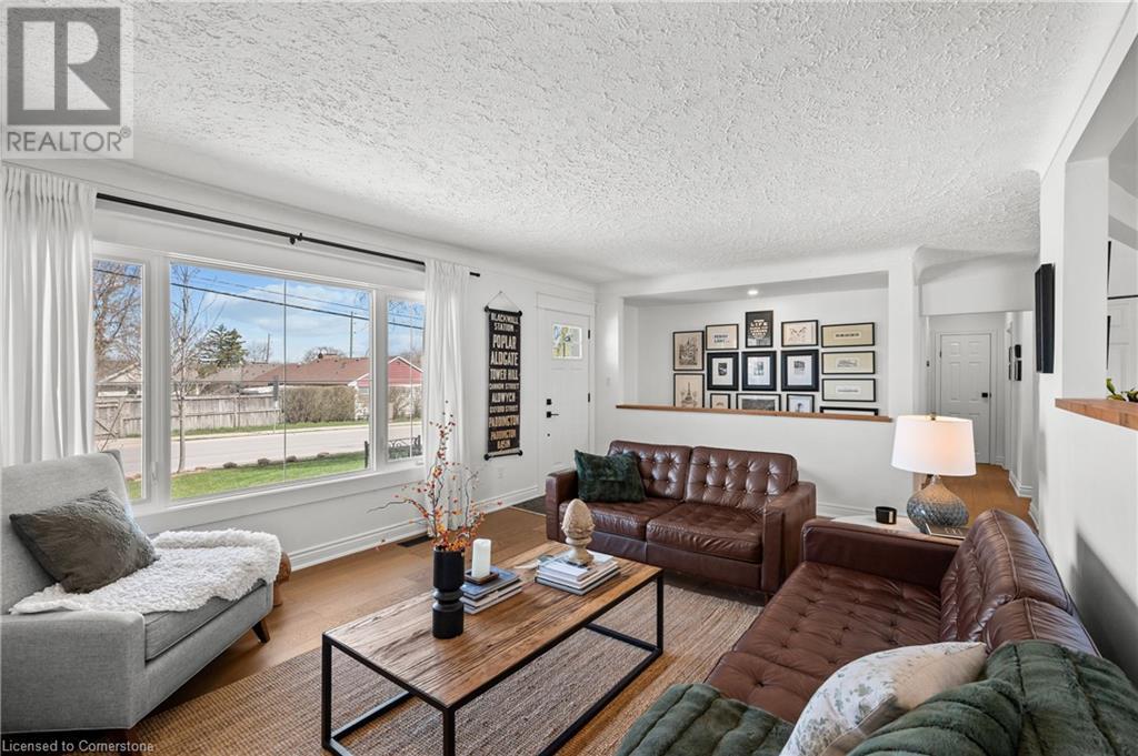 Property at 5046 ELIZABETH Street image 5