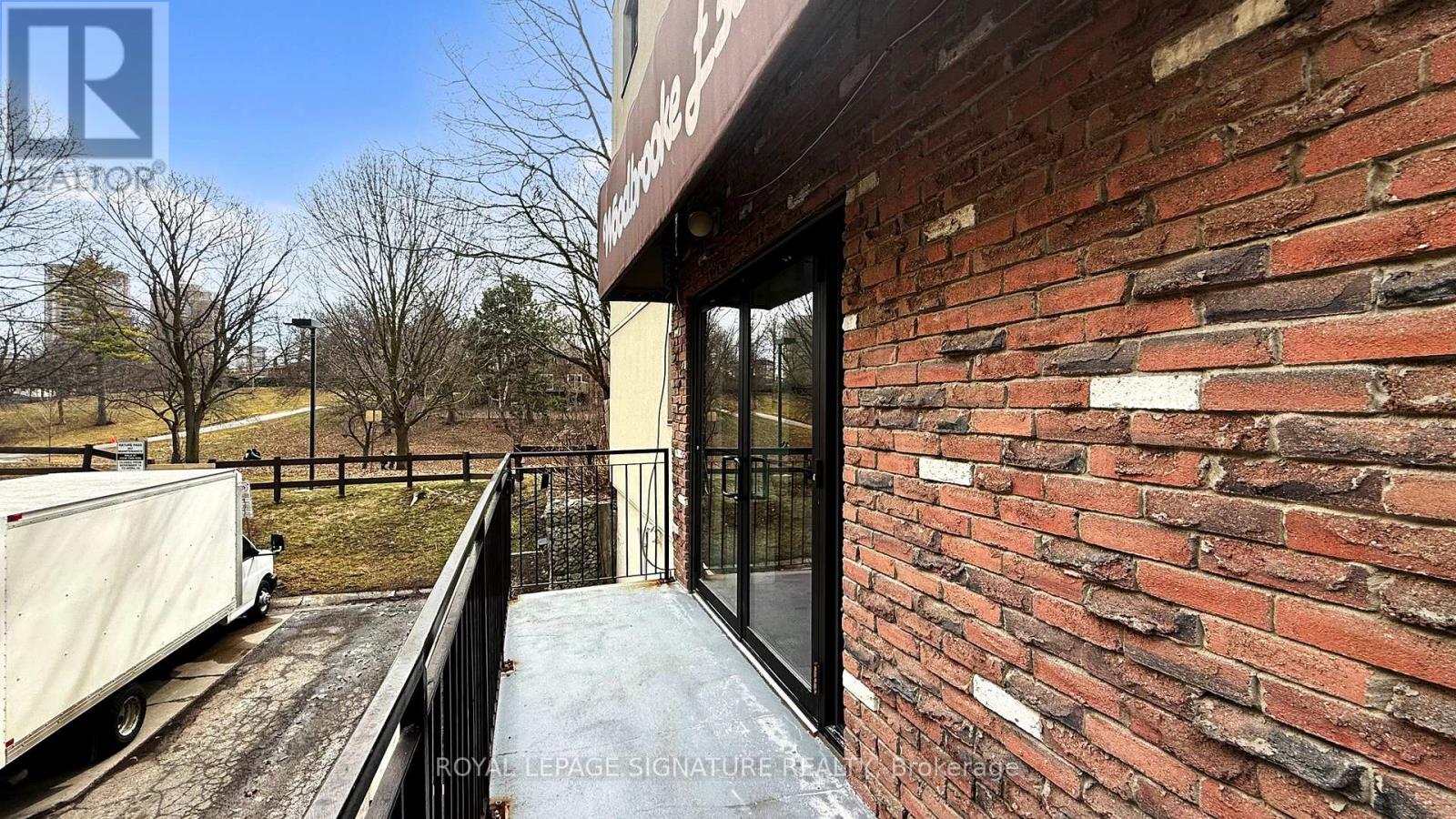 Property at 180 - 20 MOONSTONE BYWAY image 2