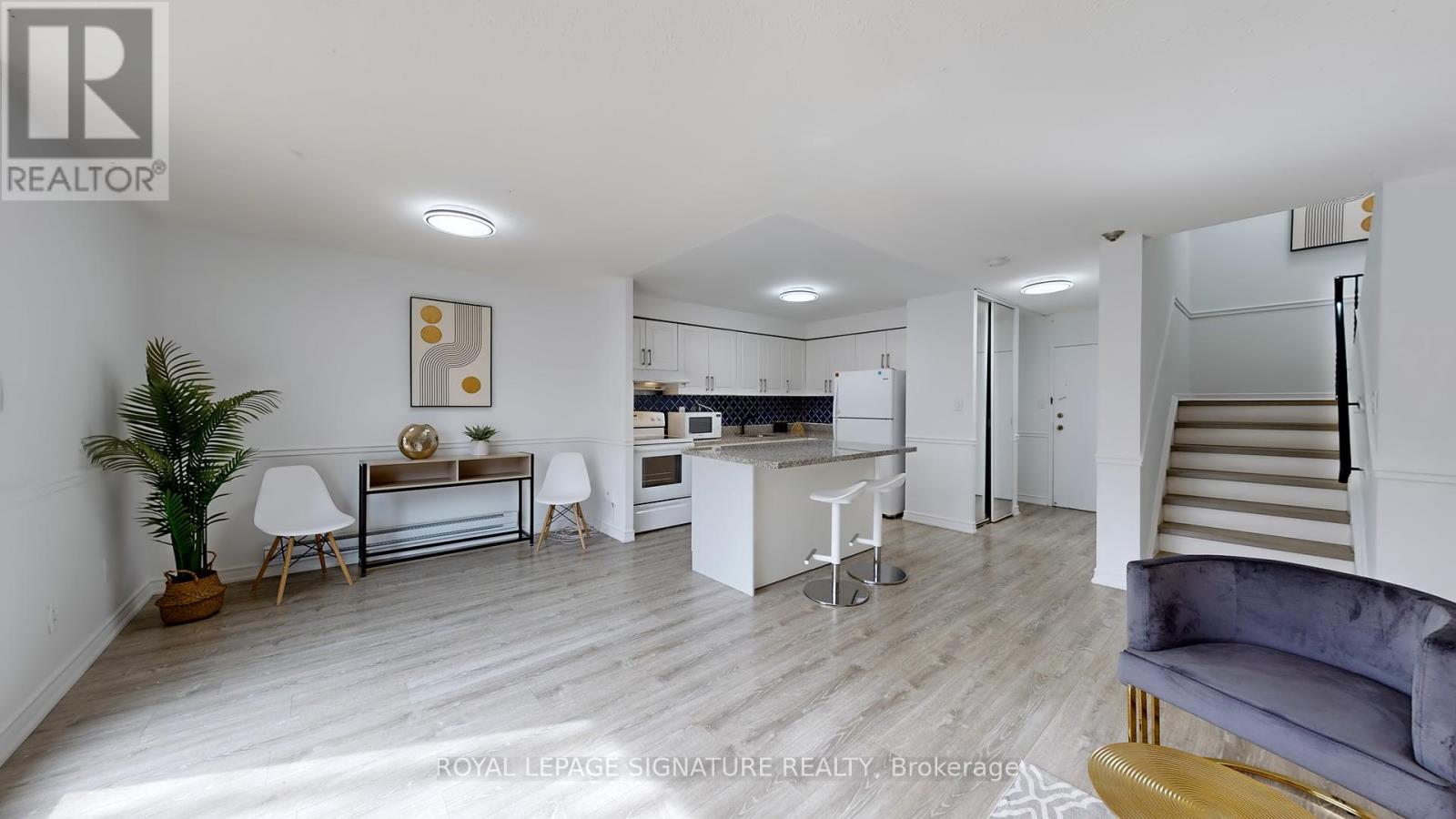 Property at 180 - 20 MOONSTONE BYWAY image 5
