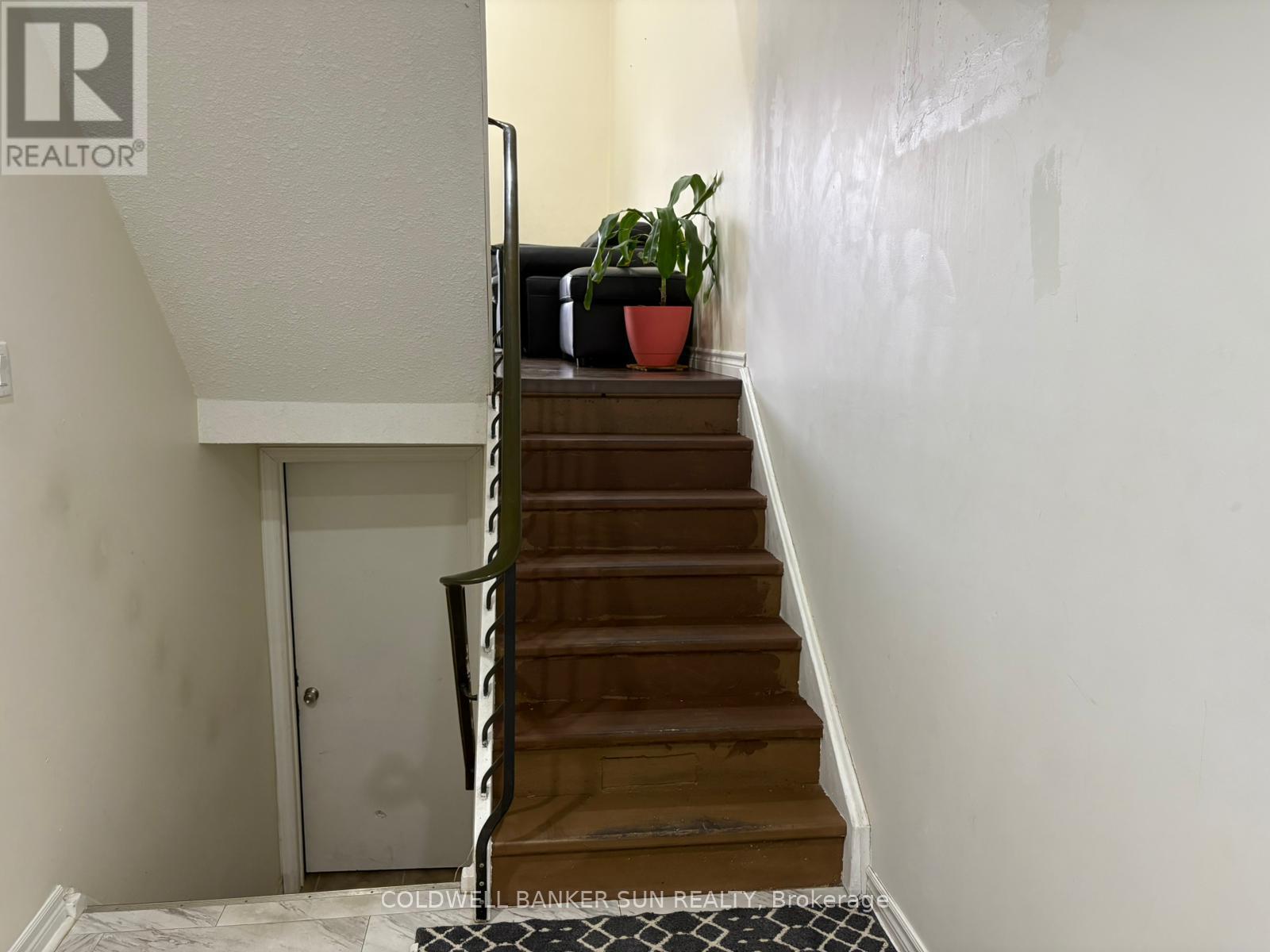 Property at 10 - 4020 BRANDON GATE DRIVE image 2