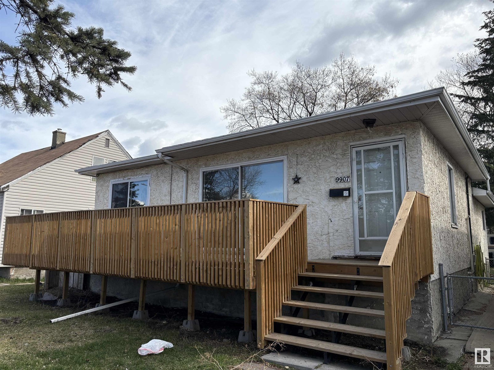 Property at 9907 161 ST NW image 1