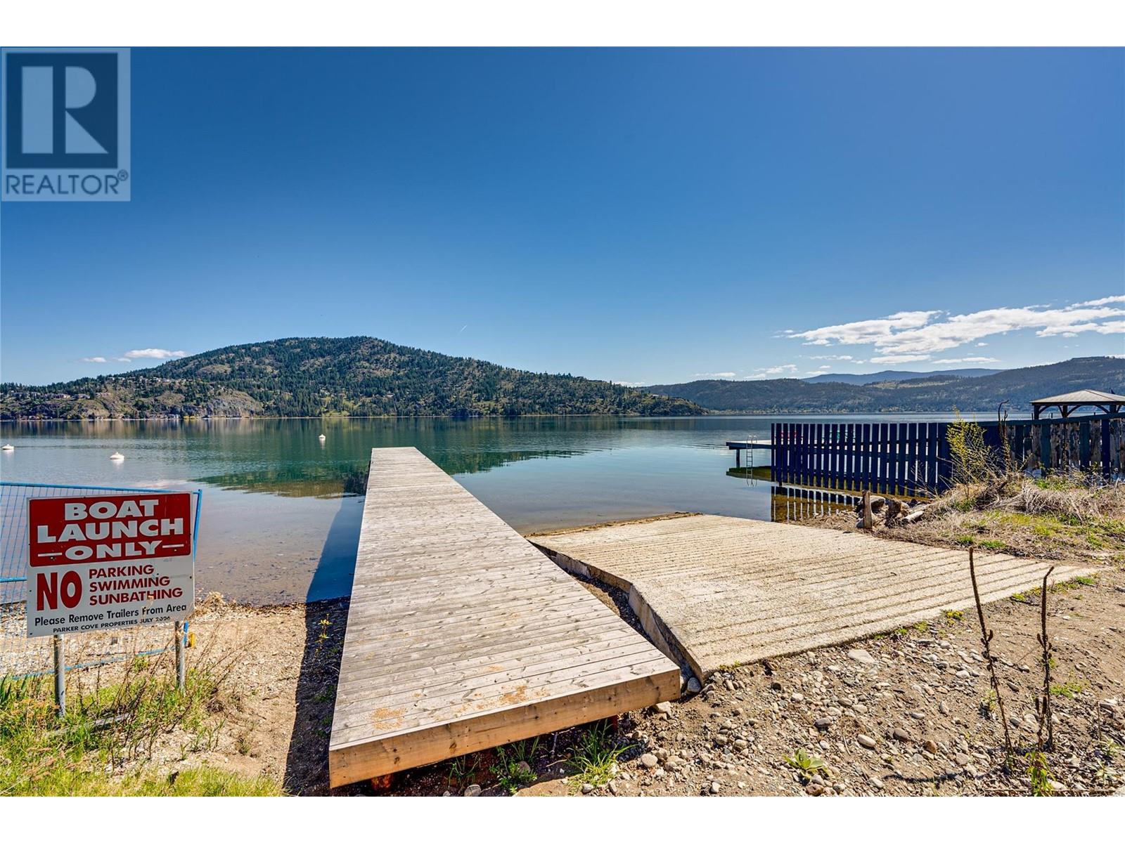 Property at 239 Falcon Avenue image 3