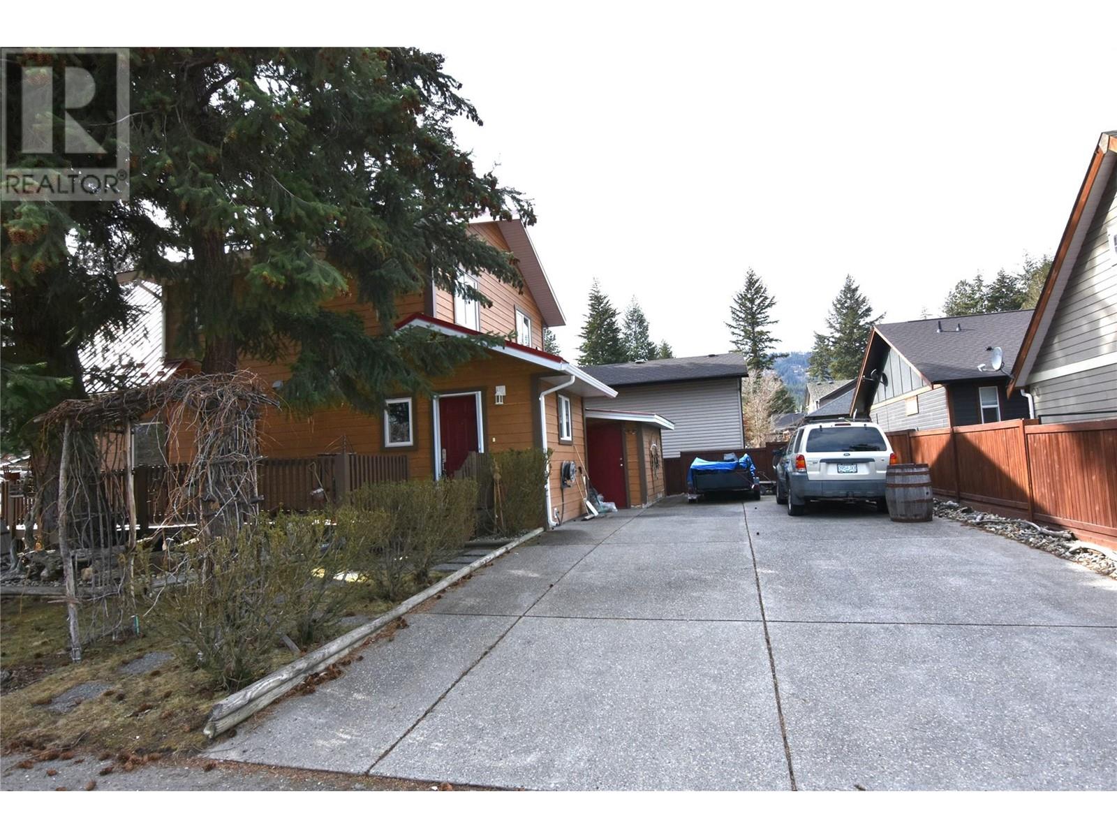 Property at 239 Falcon Avenue image 5