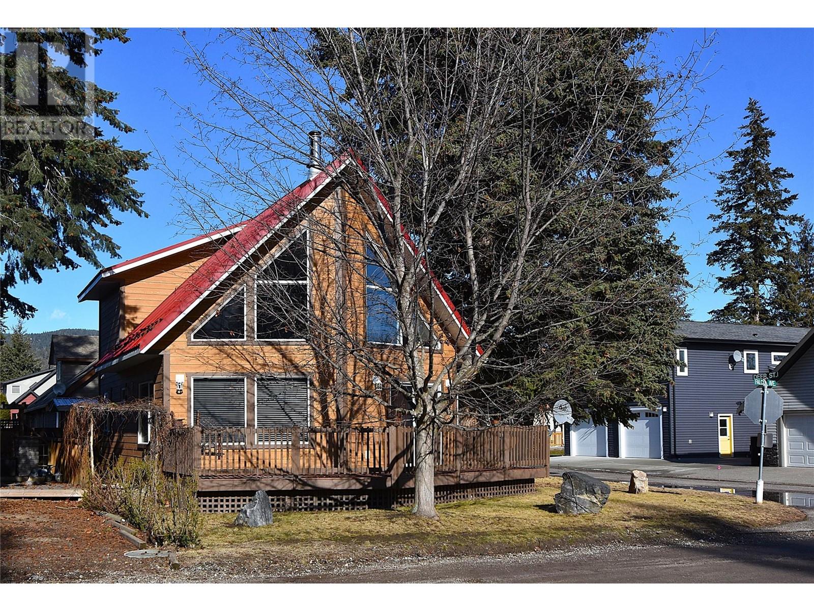 Property at 239 Falcon Avenue image 2