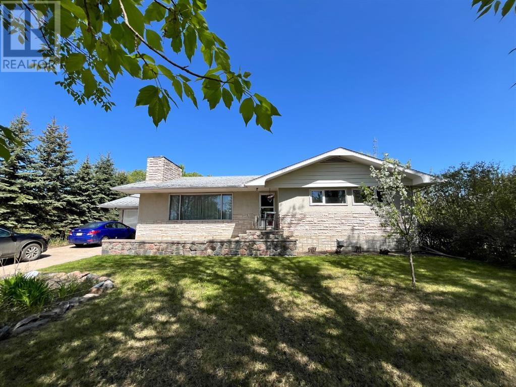 Property at 4812 51 Avenue image 1