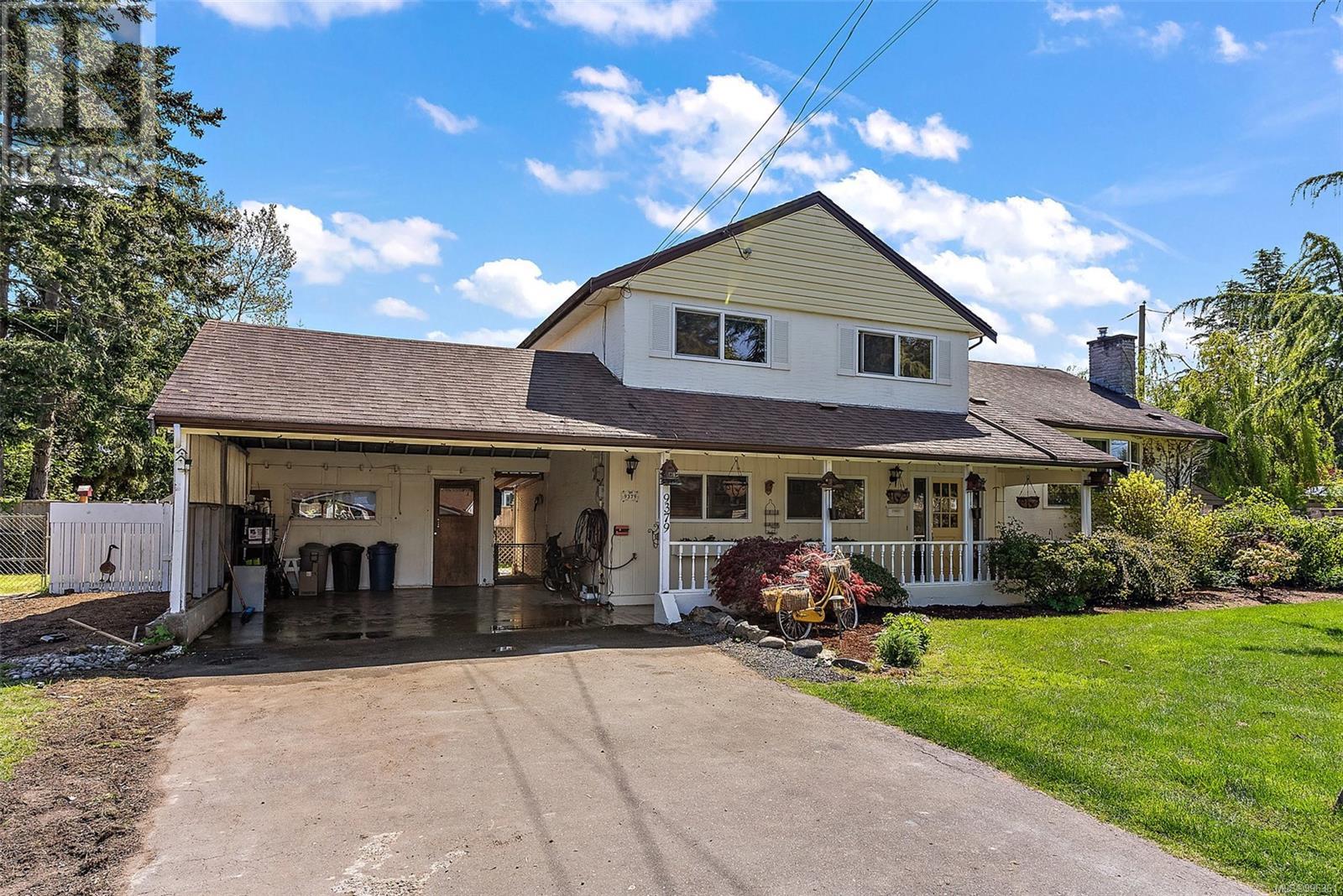 Property at 9379 Maryland Dr image 2