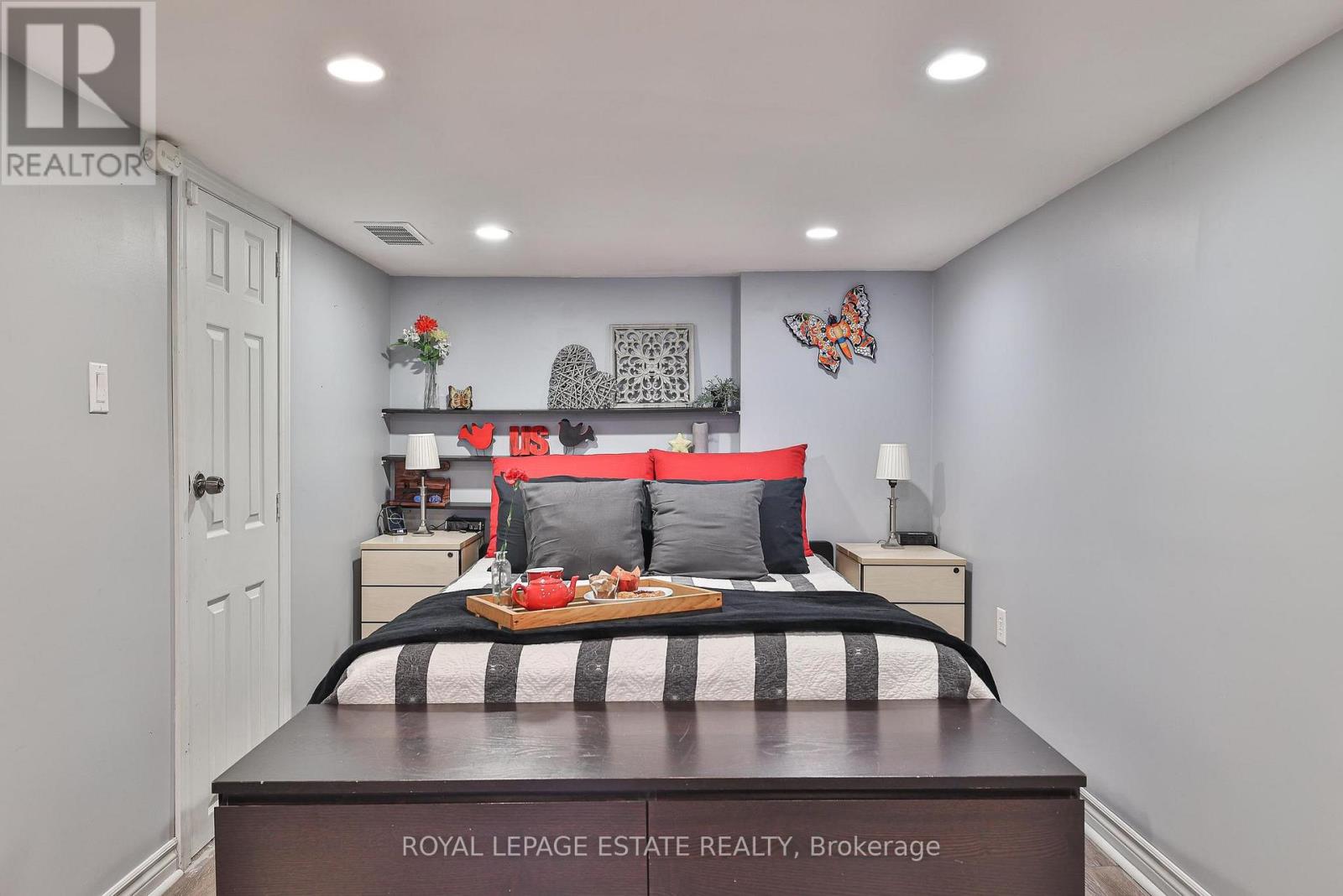 1281 Weston Road, Toronto, Ontario  M6M 4R2 - Photo 27 - W12103221