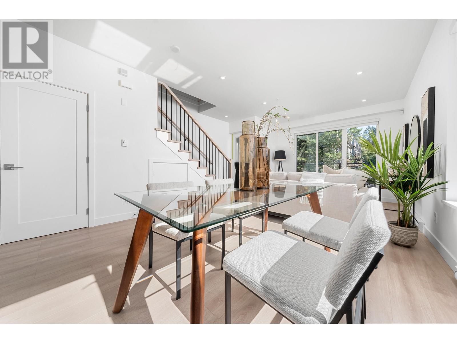 209 7161 17th Avenue, Burnaby, British Columbia  V3N 0K1 - Photo 26 - R2986990