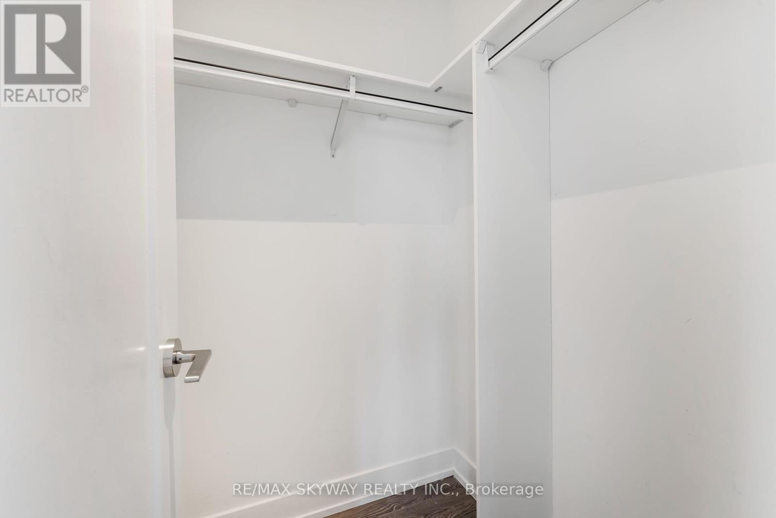 3233 - 5 Mabelle Avenue W, Toronto (Islington-City Centre West), Ontario  M9A 0C8 - Photo 28 - W12106465