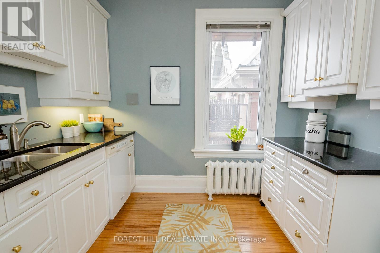 98 Central Avenue, London East (East F), Ontario  N6A 1M4 - Photo 19 - X12106500