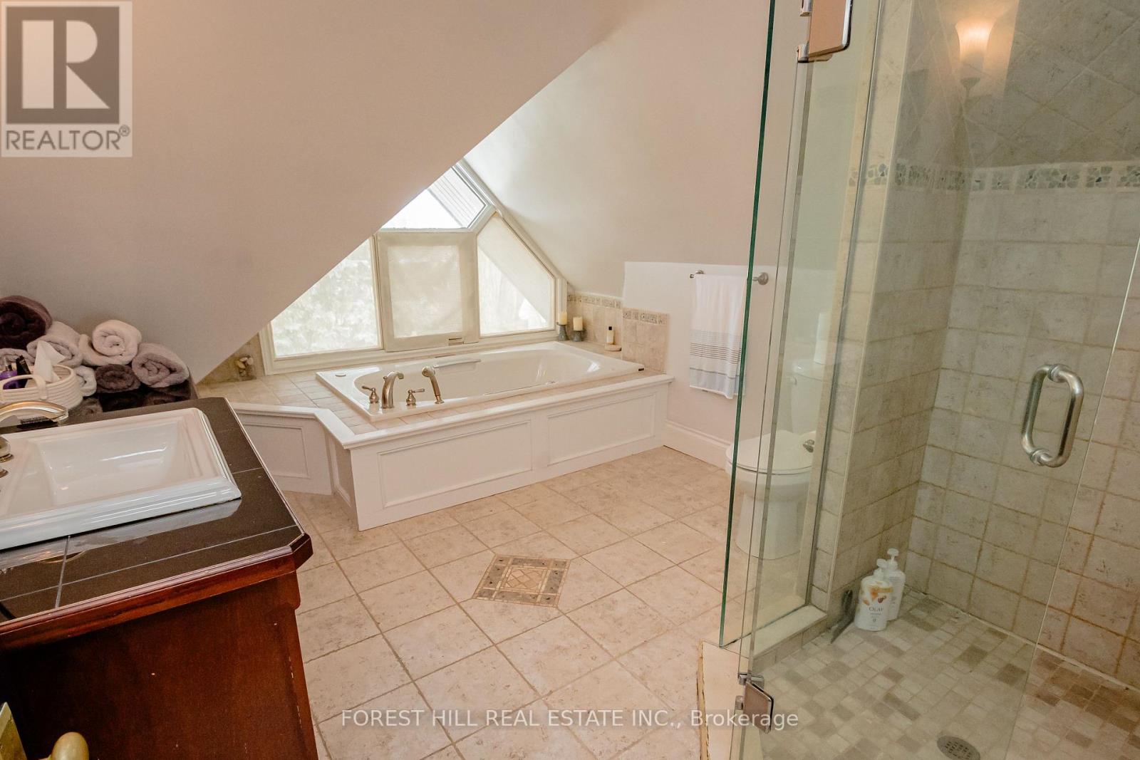 98 Central Avenue, London East (East F), Ontario  N6A 1M4 - Photo 26 - X12106500