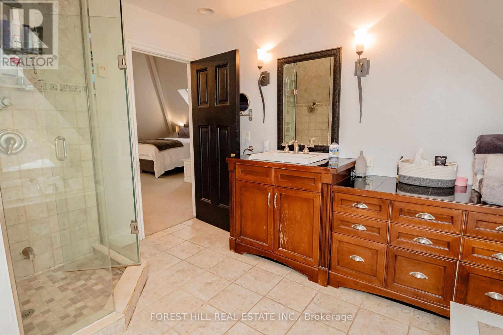 98 Central Avenue, London East (East F), Ontario  N6A 1M4 - Photo 27 - X12106500