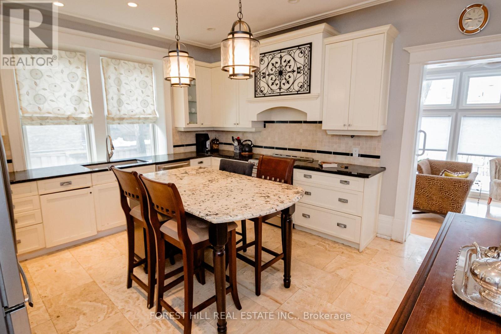 98 Central Avenue, London East (East F), Ontario  N6A 1M4 - Photo 38 - X12106500