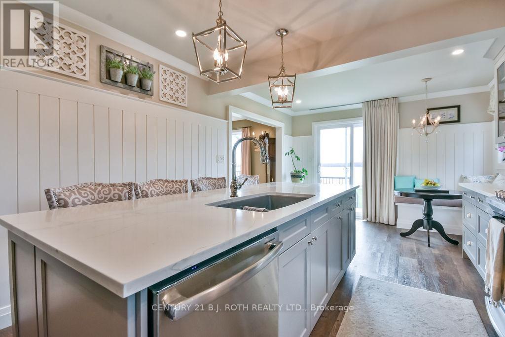 Property at 719 BROADVIEW AVENUE image 5