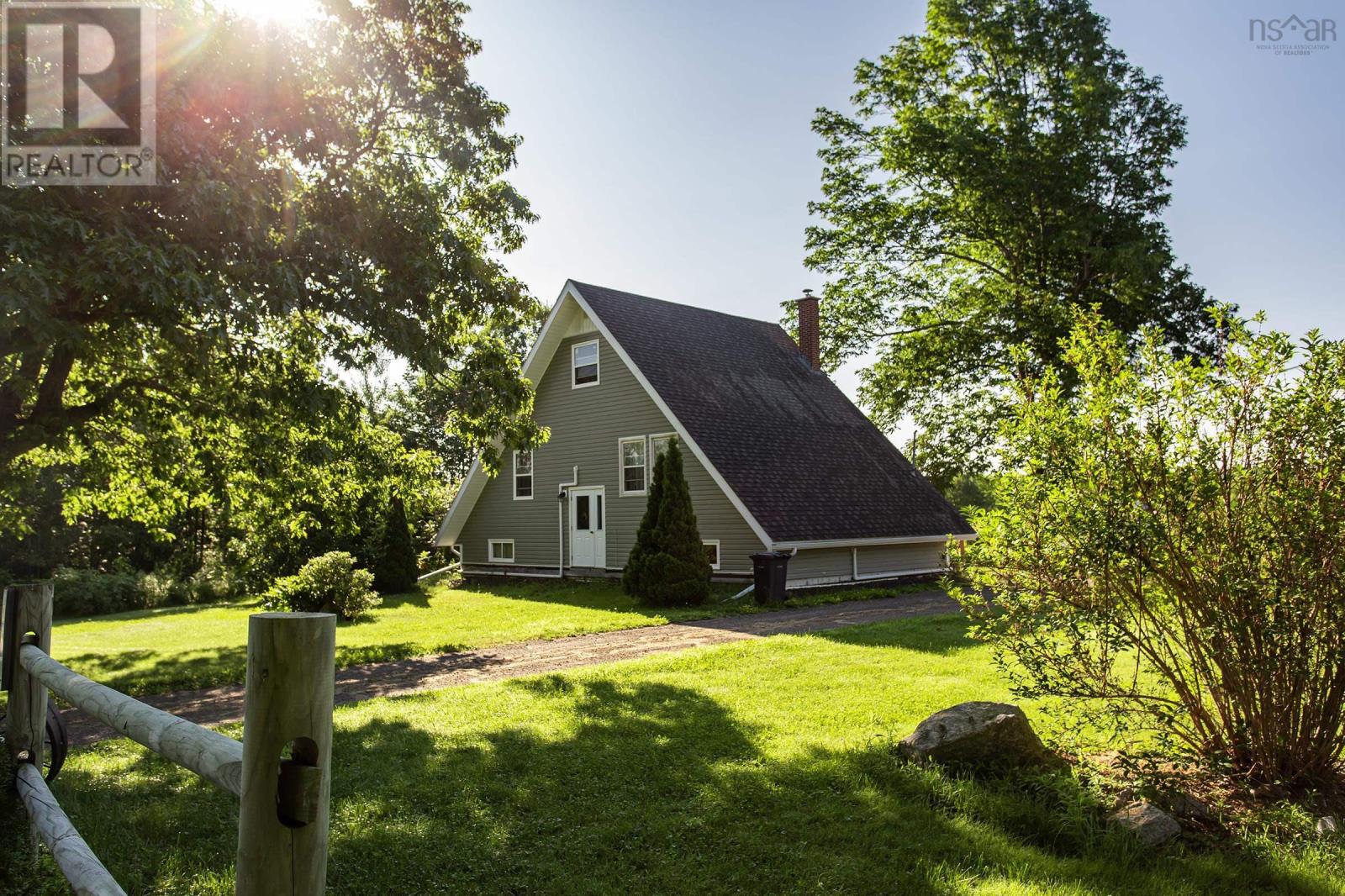 Property at 668 Torbrook Road image 1