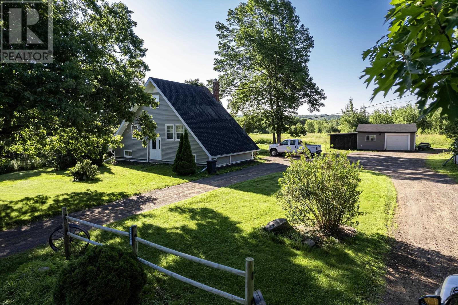 Property at 668 Torbrook Road image 3
