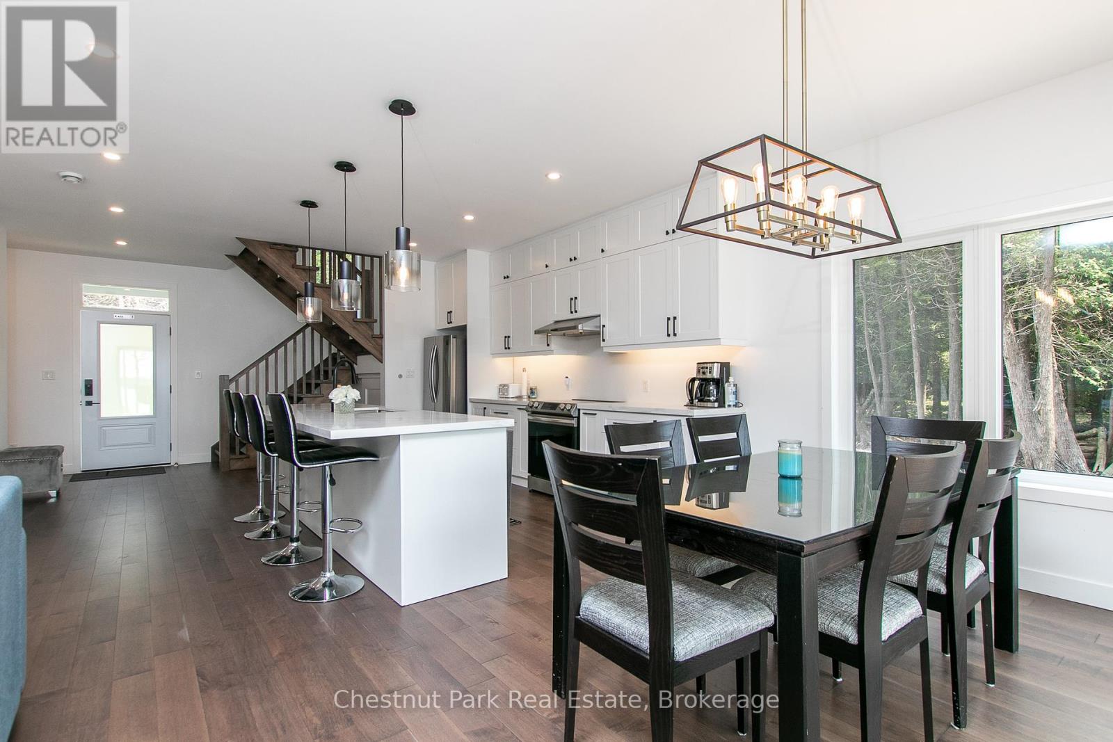277 Eagle Road, Northern Bruce Peninsula, Ontario  N0H 2R0 - Photo 21 - X12106529